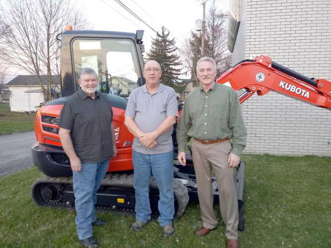 Liverpool Twp. trustees appoint acting police chief, show off new